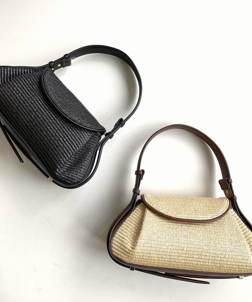 LE VERNIS（ル・ベルニ）の「FOSSETE BAG（ショルダーバッグ・レディース・ブラック/ベージュ・ONE SIZE）」の9枚目の写真