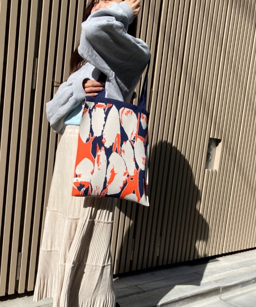 tolene(トレネ)の「総柄ニットトートバッグ(トートバッグ・レディース・A/C/B・ONE SIZE)」の20枚目の写真
