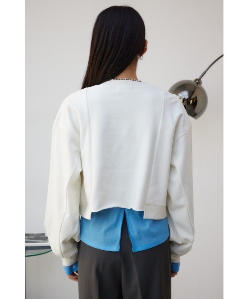 AZUL by moussy（アズールバイマウジー）の「クロップドスウェットトップス（スウェット・レディース・ブラック/ブルー/アイボリー/杢グレー・FREE）」の10枚目の写真