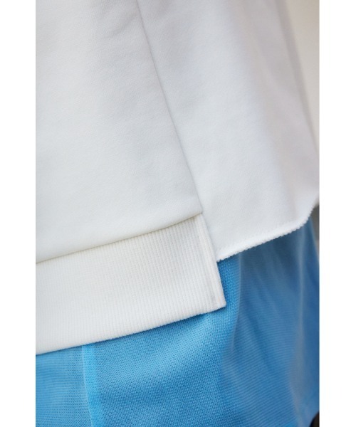 AZUL by moussy（アズールバイマウジー）の「クロップドスウェットトップス（スウェット・レディース・ブラック/ブルー/アイボリー/杢グレー・FREE）」の14枚目の写真