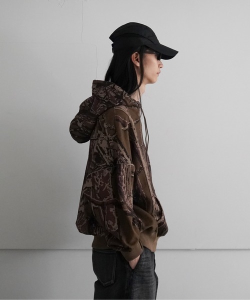TTT MSW（ティー）の「TTT MSW REAL TREE CAMO HOODIE（スウェット