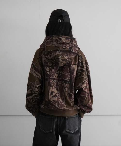 TTT MSW（ティー）の「TTT MSW REAL TREE CAMO HOODIE（スウェット