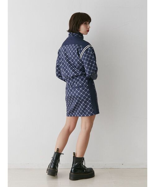 jouetie（ジュエティ）の「モノグラムトラックジャケット【セットアップ対応】（ジャージ・レディース・グリーン/オフホワイト/ネイビー・MEDIUM）」の9枚目の写真