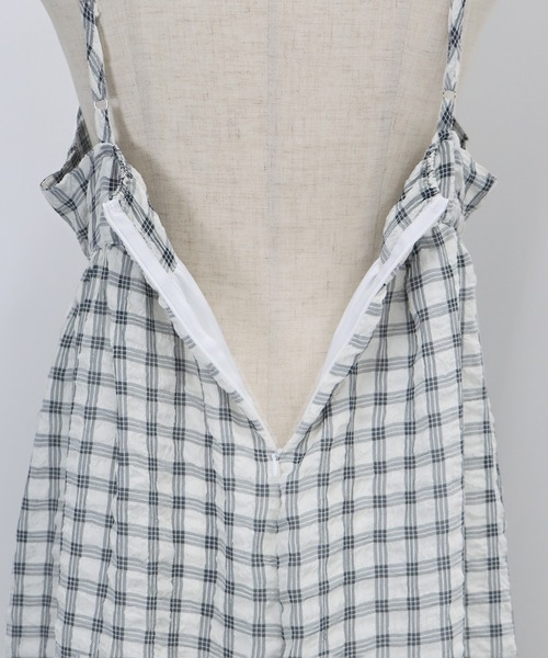 BLUEEAST（ブルーイースト）の「シアーチェックキャミワンピース（ワンピース・レディース・アイボリー/ベージュ/ブラック/ブルーグレー/グレー・MEDIUM）」の21枚目の写真