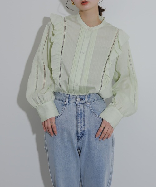 SENSE OF PLACE by URBAN RESEARCH（センスオブプレイスバイアーバンリサーチ）の「レースフリルブラウス（シャツ/ブラウス・レディース・オフホワイト/ライトブルー/グリーン・ONE）」の11枚目の写真