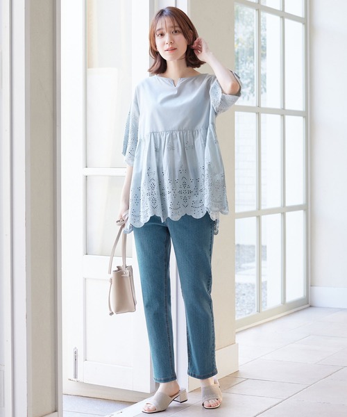 Viola e Viola(ヴィオラエヴィオラ)の「のび心地デニムチュニックパンツ(デニムパンツ・レディース・ネイビー/ブラック/ワンウォッシュ・M/3L/L/LL/4L/5L)」の16枚目の写真