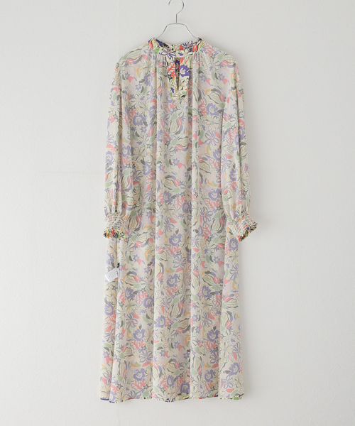 journal standard L'essage（ジャーナルスタンダードレサージュ）の「【Deveaux】フラワープリントワンピース（ワンピース・レディース・ブラック系その他/アイボリー・FREE）」の18枚目の写真