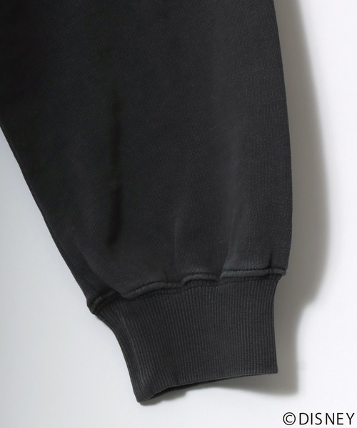 Disney（ディズニー）の「Disney/ディズニー 別注 ミッキーマウス オーバーサイズ ピグメント ヴィンテージ加工 ロックテイスト 裏起毛 スウェット パーカー/長袖 トップス プルオーバー/レディース メンズ（パーカー・レディース・ブラック系その他2/ブラック系その他/ブラック系その他3・M/L）」の9枚目の写真