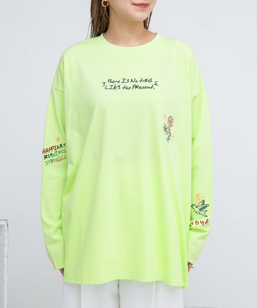 KBF(ケイビーエフ)の「エンブロイダリーロンTEE(Tシャツ/カットソー・レディース・ライトグレー/グリーン・ONE)」の16枚目の写真