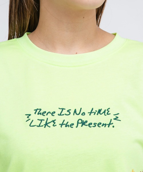 KBF(ケイビーエフ)の「エンブロイダリーロンTEE(Tシャツ/カットソー・レディース・ライトグレー/グリーン・ONE)」の19枚目の写真