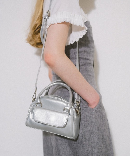 ECREL（エクレール）の「フェイクレザーミニボストンバッグ（ボストンバッグ・レディース・ブラック/シルバー/ベージュ・FREE）」の3枚目の写真