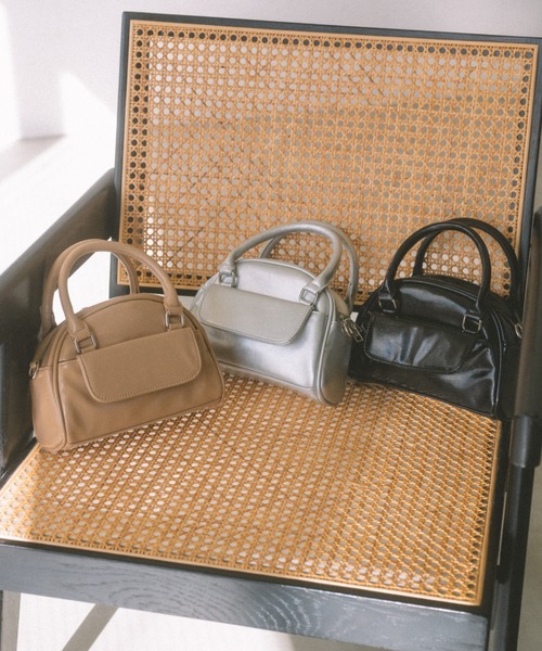 ECREL（エクレール）の「フェイクレザーミニボストンバッグ（ボストンバッグ・レディース・ブラック/シルバー/ベージュ・FREE）」の7枚目の写真