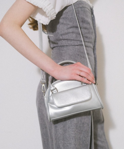 ECREL（エクレール）の「フェイクレザーミニボストンバッグ（ボストンバッグ・レディース・ブラック/シルバー/ベージュ・FREE）」の22枚目の写真