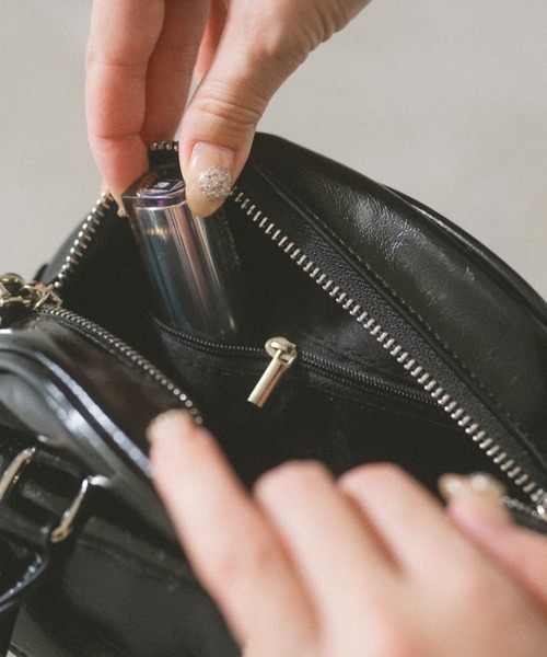 ECREL（エクレール）の「フェイクレザーミニボストンバッグ（ボストンバッグ・レディース・ブラック/シルバー/ベージュ・FREE）」の11枚目の写真