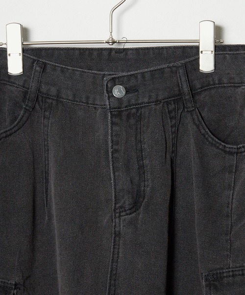 ROOPTOKYO(ループトウキョウ)の「ルーズシルエット ワイドデニムカーゴパンツ(デニムパンツ・メンズ・ブラック/ブルー・M/L/XL)」の6枚目の写真