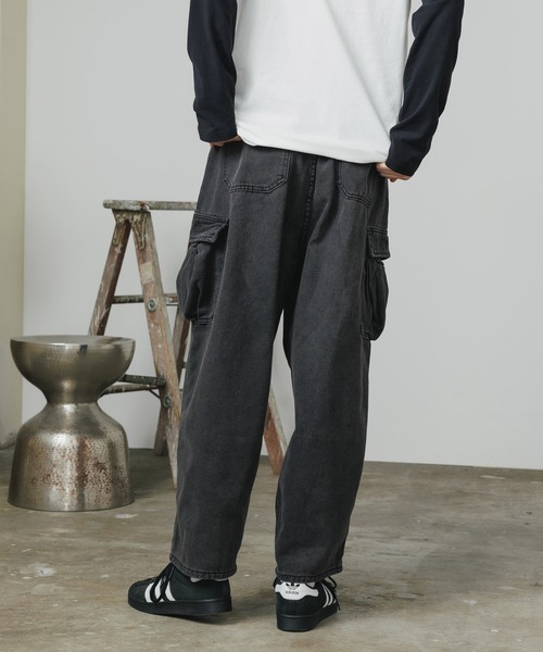 ROOPTOKYO(ループトウキョウ)の「ルーズシルエット ワイドデニムカーゴパンツ(デニムパンツ・メンズ・ブラック/ブルー・M/L/XL)」の16枚目の写真
