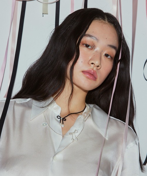 ANU（アヌ）の「ribbon beads choker - リボンビーズチョーカー（ネックレス・レディース・ブラック/ホワイト・FREE）」の4枚目の写真