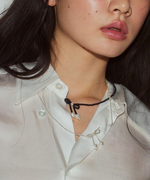ANU（アヌ）の「ribbon beads choker - リボンビーズチョーカー（ネックレス・レディース・ブラック/ホワイト・FREE）」の5枚目の写真
