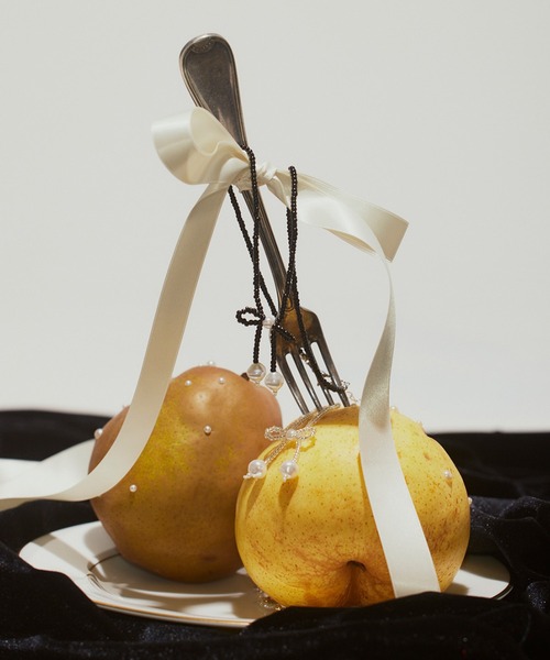 ANU（アヌ）の「ribbon beads choker - リボンビーズチョーカー（ネックレス・レディース・ブラック/ホワイト・FREE）」の11枚目の写真