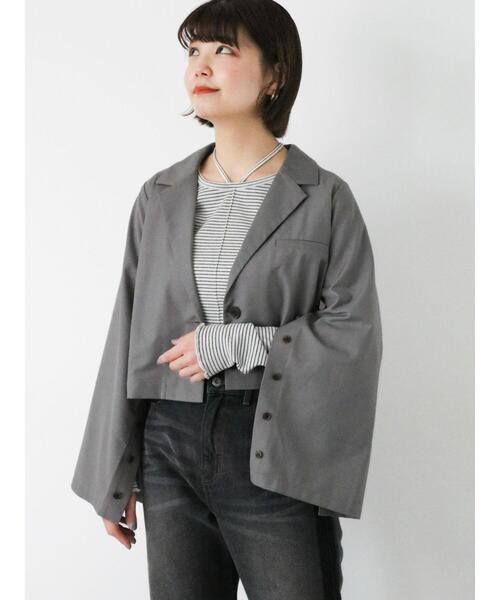 ehka sopo（エヘカソポ）の「袖スリットショート丈ジャケット(セットアップ可)（ノーカラージャケット・レディース・グレー/カーキ/ブラック・F）」の17枚目の写真