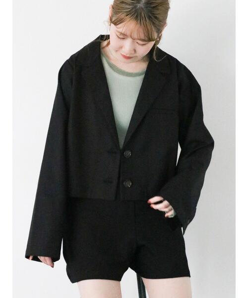 ehka sopo（エヘカソポ）の「袖スリットショート丈ジャケット