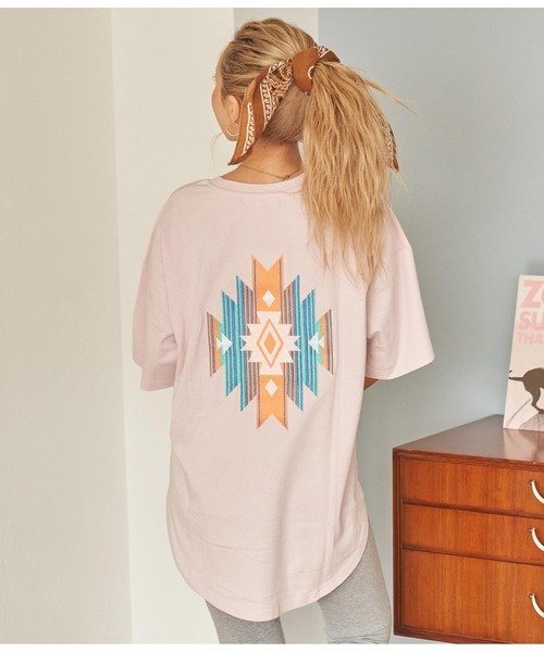 anap mimpi（アナップミンピ）の「オルテガ 刺繍 コットン ビッグ Tシャツ（Tシャツ/カットソー・レディース・ブラック/オフホワイト/ピンク/アイボリー・FREE）」の4枚目の写真