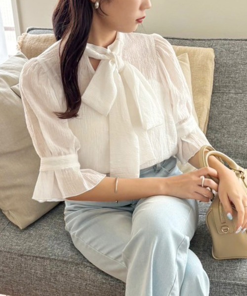 one after another NICE CLAUP（ワンアフターアナザーナイスクラップ）の「取り外し可能/ボウタイアソートブラウス（シャツ/ブラウス・レディース・アイボリー/アイボリー系/オフホワイト/ブラック・FREE）」の2枚目の写真