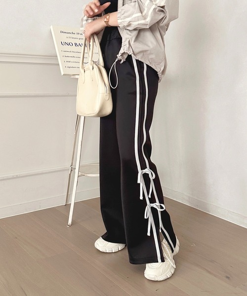 apres jour（アプレジュール）の「リボンラインパンツ【ZOZOTOWN限定アイテム】（その他パンツ・レディース・ブラック/ピンクベージュ/アイボリー・MEDIUM/SMALL/X-LARGE）」の2枚目の写真