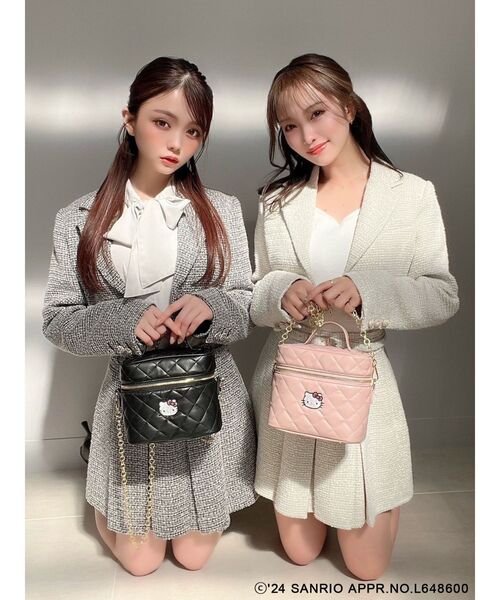 RESEXXY(リゼクシー)の「【ハローキティコラボ】バニティバッグ(ショルダーバッグ・レディース・ブラック/ピンク・FREE)」の11枚目の写真