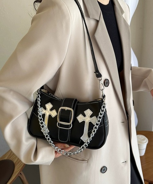 cyber love hunter正規品 十字架ジップ　バッグパック セール】十字架 チェーン付き ハーフムーンバッグ シルバー
