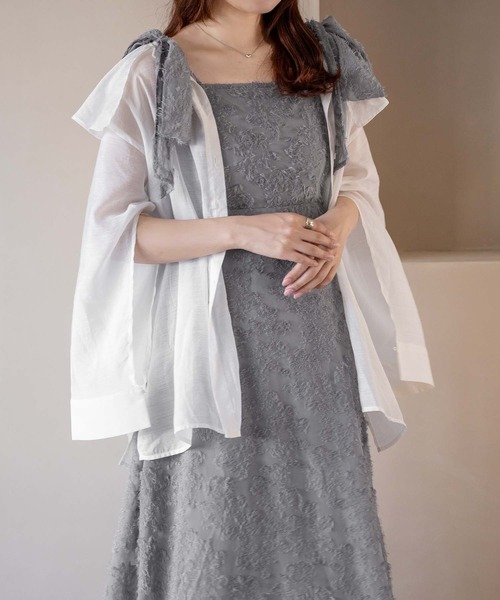 apres jour clair(アプレジュールクレア)の「【apres jour clair】フリル襟シアーシャツ【ZOZOTOWN限定アイテム】(シャツ/ブラウス・レディース・ピンクベージュ/ブラック/サックスブルー/オフホワイト・X-LARGE/フリー)」の6枚目の写真