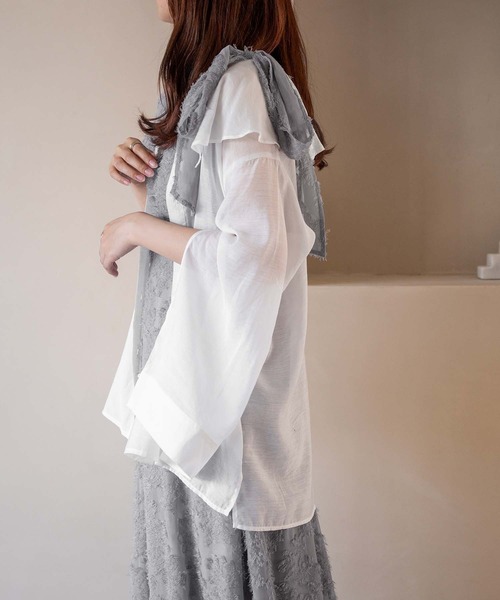 apres jour clair(アプレジュールクレア)の「【apres jour clair】フリル襟シアーシャツ【ZOZOTOWN限定アイテム】(シャツ/ブラウス・レディース・ピンクベージュ/ブラック/サックスブルー/オフホワイト・X-LARGE/フリー)」の7枚目の写真