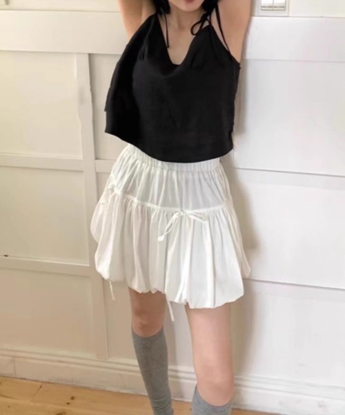 Sibra（シブラ）の「新柄登場！インナーパンツ付きフロントリボンバルーンナイロンフレアミニスカート（スカート・レディース・ブラック/グレー/ホワイト/ホワイト系その他/ブルー・M）」の7枚目の写真