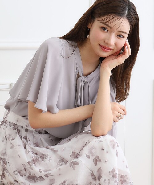 couture brooch(クチュールブローチ)の「◆【前後2WAY/マシンウォッシャブル】袖フレアリボンブラウス(シャツ/ブラウス・レディース・ピンク/オフホワイト/ライトグレー/ブラック・40/42/38)」の22枚目の写真