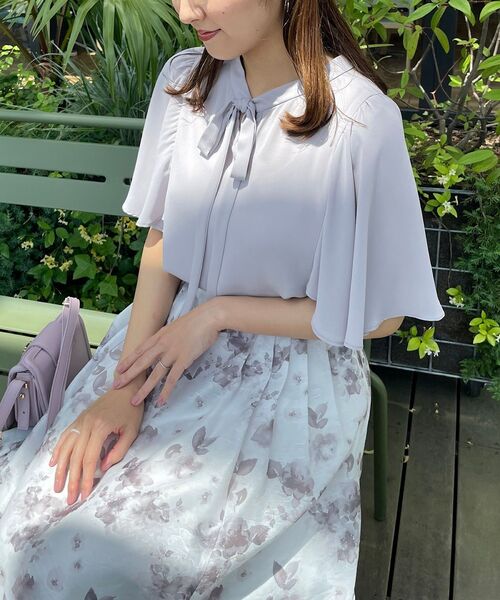 couture brooch(クチュールブローチ)の「◆【前後2WAY/マシンウォッシャブル】袖フレアリボンブラウス(シャツ/ブラウス・レディース・ピンク/オフホワイト/ライトグレー/ブラック・40/42/38)」の18枚目の写真