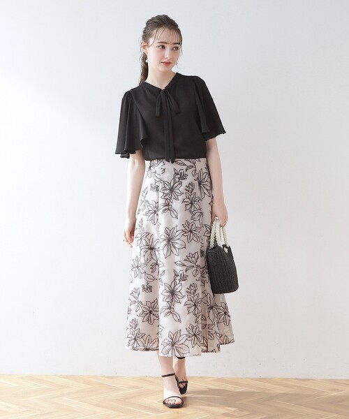 couture brooch(クチュールブローチ)の「◆【前後2WAY/マシンウォッシャブル】袖フレアリボンブラウス(シャツ/ブラウス・レディース・ピンク/オフホワイト/ライトグレー/ブラック・40/42/38)」の5枚目の写真