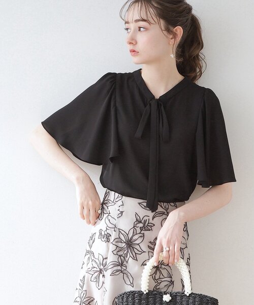 couture brooch(クチュールブローチ)の「◆【前後2WAY/マシンウォッシャブル】袖フレアリボンブラウス(シャツ/ブラウス・レディース・ピンク/オフホワイト/ライトグレー/ブラック・40/42/38)」の6枚目の写真