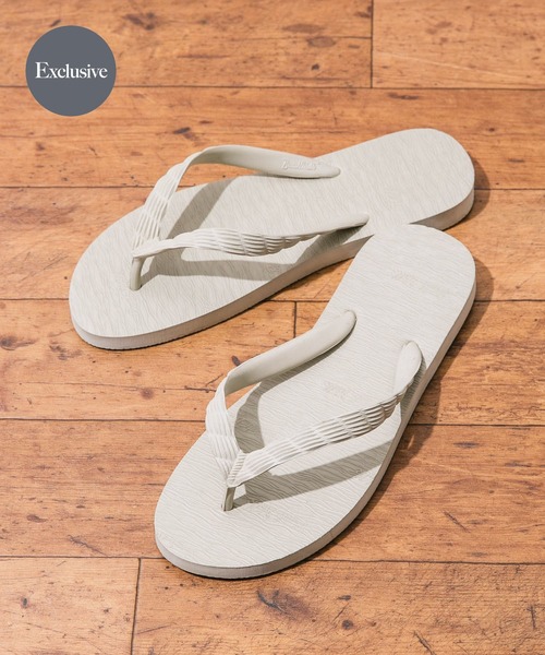 URBAN RESEARCH DOORS（アーバンリサーチドアーズ）の「『一部別注カラー』BEACH WALK　ビーチサンダル（サンダル・メンズ・オリーブ/グレー/ブラック/アイボリー/ブラウン・28/27/26/25）」の2枚目の写真