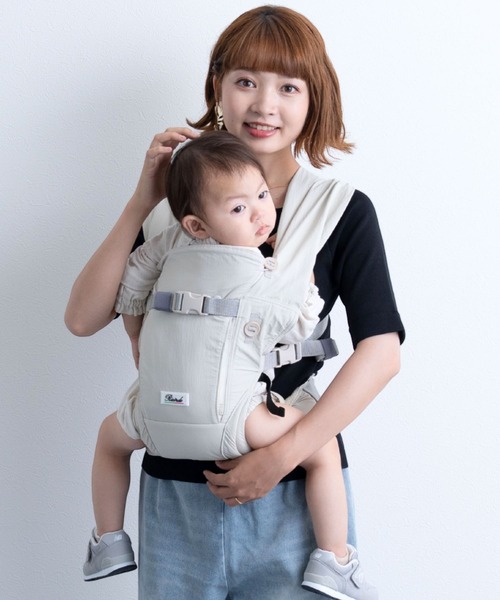 SweetMommy（スウィートマミー）の「日本製 6WAY オリジナル抱っこ紐 [選べる4タイプ]（抱っこ紐/ベルトカバー/スリング・レディース・グレー/ライトグレー/ダークネイビー/ダークブルー/ライトベージュ/ネイビー/ベージュ/アイボリー・FREE）」の4枚目の写真