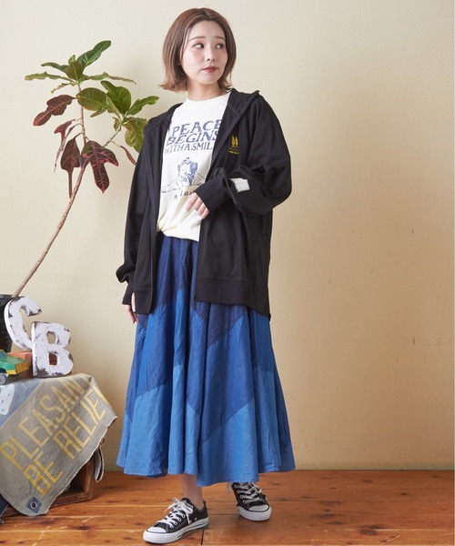 CUBE SUGAR（キューブシュガー）の「40/-スムースUVカットラグランスリーブジップパーカー（パーカー・レディース・ブラック/グリーン/レッド/ベージュ/マルチ・M）」の10枚目の写真