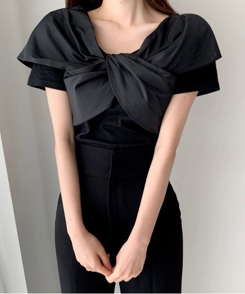 gossip!ロサンゼルス(ゴシップロサンゼルス)の「クロスブラウス パフスリーブ(Tシャツ/カットソー・レディース・オフホワイト/ブラック・FREE)」の12枚目の写真