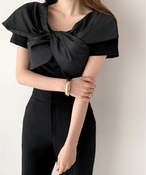 gossip!ロサンゼルス(ゴシップロサンゼルス)の「クロスブラウス パフスリーブ(Tシャツ/カットソー・レディース・オフホワイト/ブラック・FREE)」の8枚目の写真