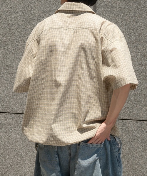 Perushu（ペルーシュ）の「ドローコード付きダブルポケットチェックシャツ（シャツ/ブラウス・メンズ・ダークブラウン/ライトカーキ/ベージュ・MEDIUM/LARGE）」の6枚目の写真