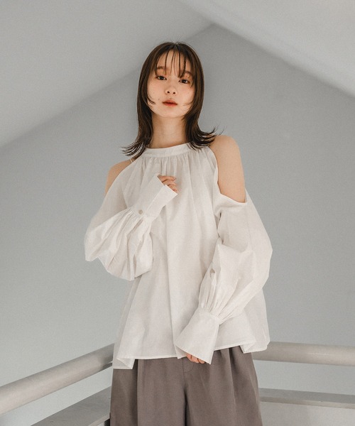 mideal（マイディール）の「open shoulder blouse / オープンショルダーブラウス（シャツ/ブラウス・レディース・サックスブルー/オフホワイト・FREE）」の22枚目の写真