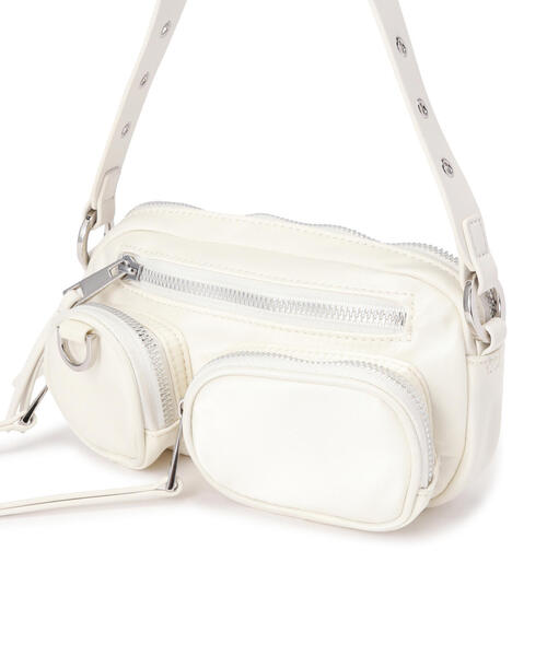 NATURAL BEAUTY BASIC（ナチュラルビューティーベーシック）の「◇ガジェットミニショルダーバック（ショルダーバッグ・レディース・ブラック/オフホワイト・ﾌﾘ-）」の8枚目の写真