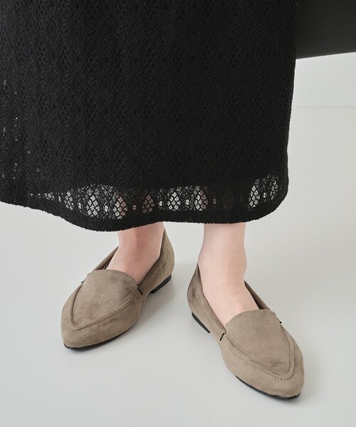 SHOO・LA・RUE（シューラルー）の「◆【22.5cm～25.0cm】ぬくぬくあったか フェイクファーポインテッドパンプス（パンプス・レディース・ブラウン系/ブラック/グレー・45/25/35/50）」の4枚目の写真