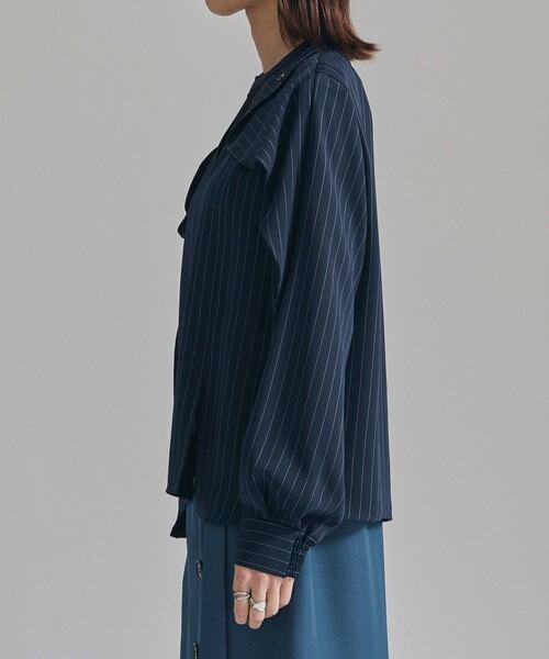 UNITED TOKYO(ユナイテッドトウキョウ)の「ケープシアーコンビブラウス-ウォッシャブル/防シワ(シャツ/ブラウス・レディース・ピンク/ネイビー/カーキ/マルチ・FREE)」の21枚目の写真