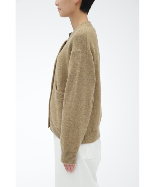MHL.（エムエイチエル）の「FINE SHETLAND（カーディガン/ボレロ・レディース・チャコール/ベージュ/セージグリーン・2）」の10枚目の写真