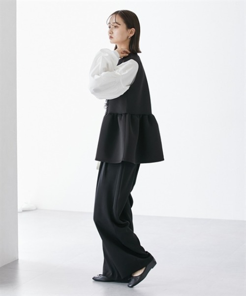 nissen（ニッセン）の「パール風ボタン付ペプラムベスト（ベスト・レディース・アイボリー/ブラック・M/L）」の9枚目の写真