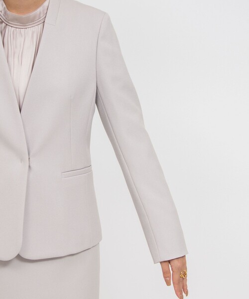 NOLLEY'S sophi ノーカラージャケット ホワイト セール】《セットアップ対応》ウォッシャブルウール調サージノーカラー